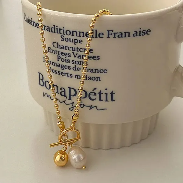 Gold_Pearl_Toggle_Pendants_For_Women
